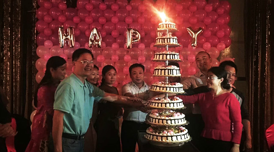 一路有你，盡顯方成雄風(fēng)，攜手共進(jìn)，再創(chuàng)輝煌